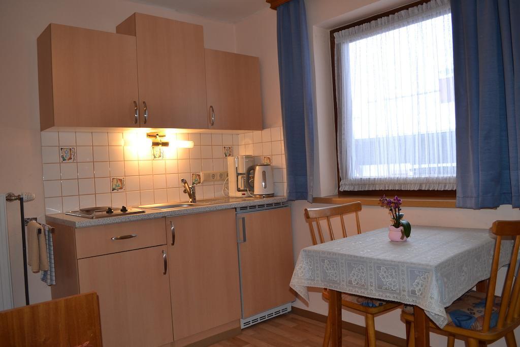 Gaestehaus Friedl Kirchberg in Tirol Ruang foto